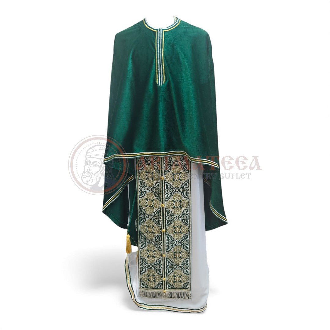 Veșmânt Brodat - Model Frescă Catifea (Verde)