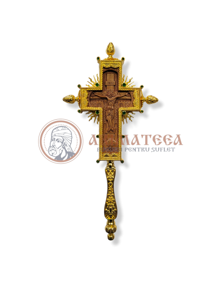 Cruce de Binecuvântare, Sculptată manual - Aurită cu pietre verzi (13729)