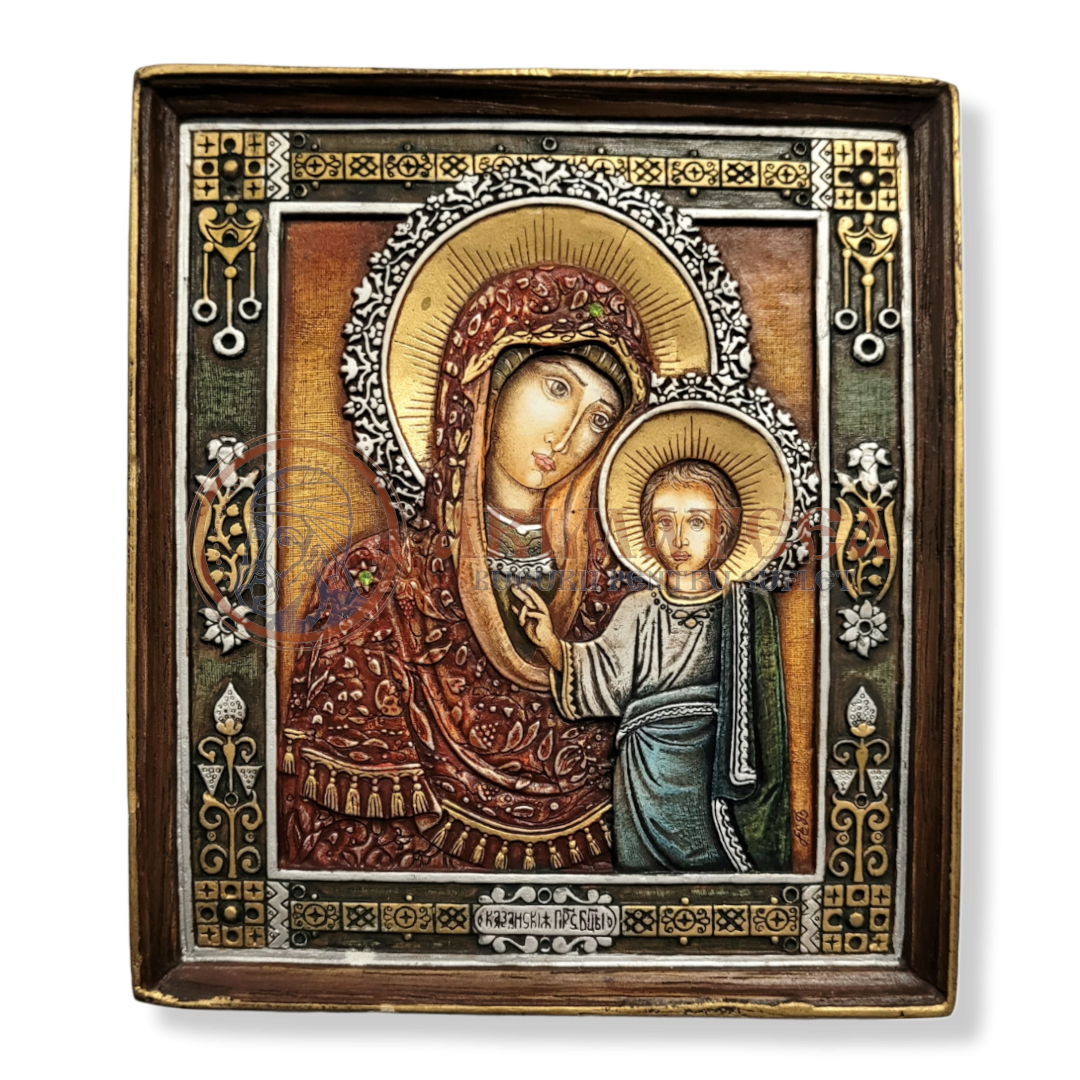 Icoană pictată în relief - Maica Domnului 15x13 cm