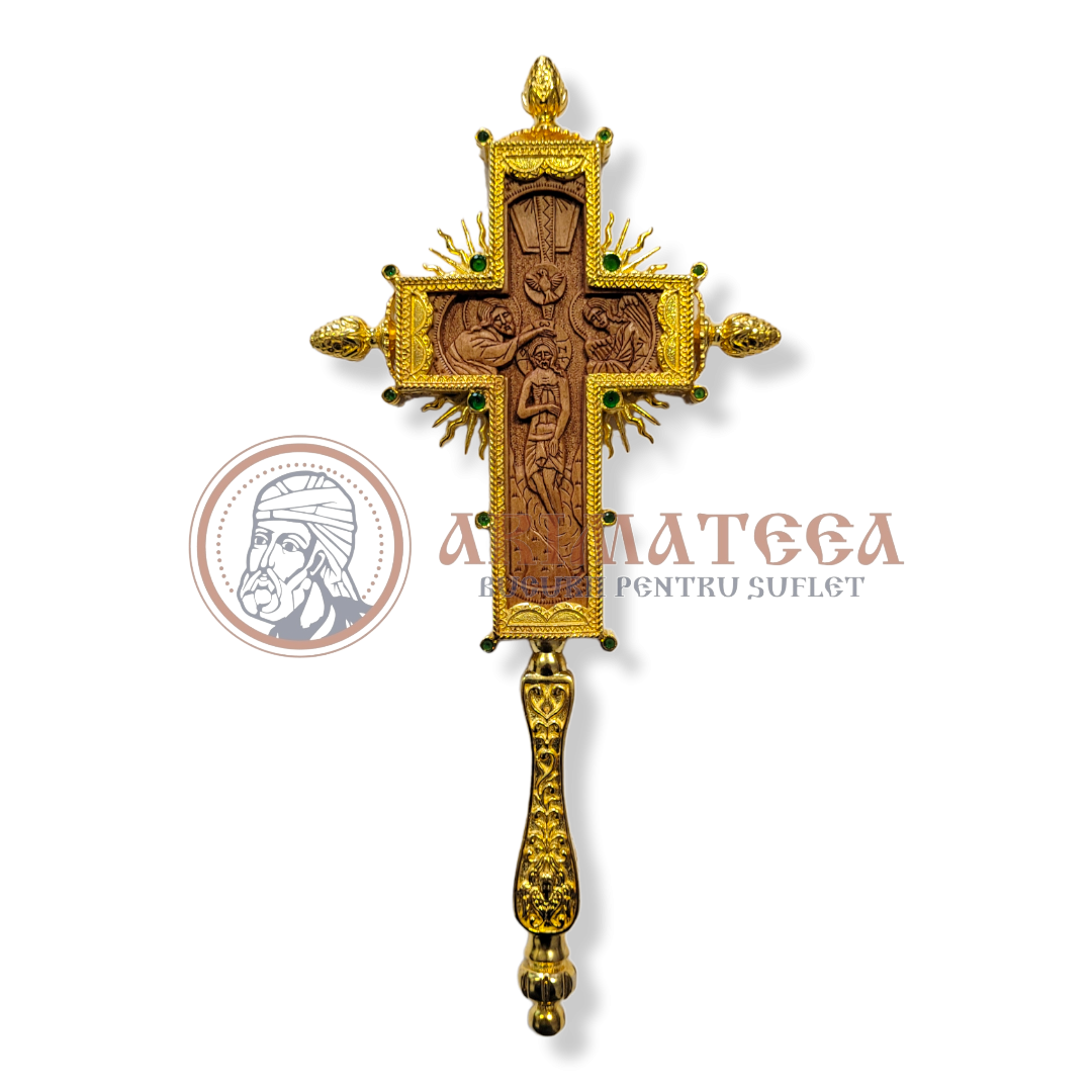 Cruce de Binecuvântare, Sculptată manual - Aurită cu pietre verzi (13729)